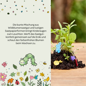 Illustration colorée avec des graines de fleurs sauvages, une chenille verte, des fleurs et des papillons dessinés, à côté du sol avec des semis de fleurs sauvages et des formes de papier de graines colorées.