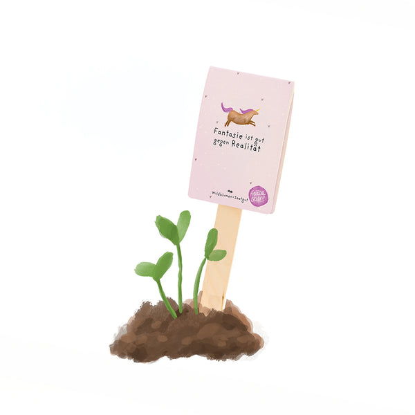 Illustration de petites plantes poussant hors de la terre, à côté d'un bâton en bois avec un panneau indiquant : « L'imagination est bonne contre la réalité » et représentant une licorne.
