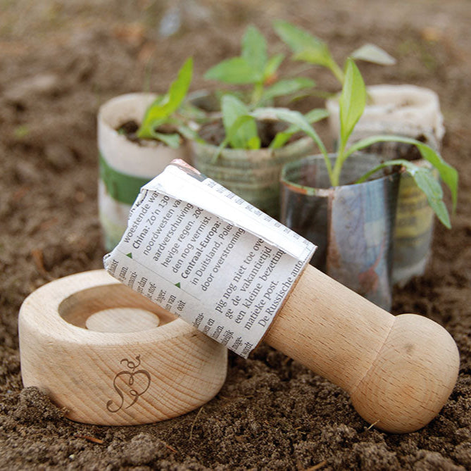 Presse à pots en papier