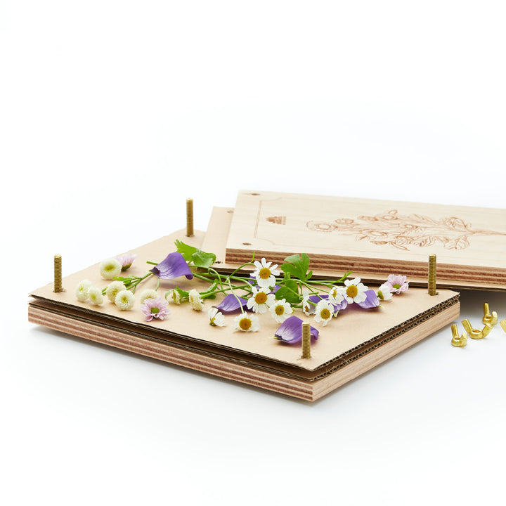 Presse à fleurs en bois - Pressage des fleurs