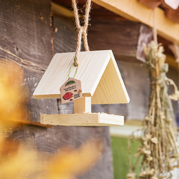 Petite mangeoire à oiseaux simple